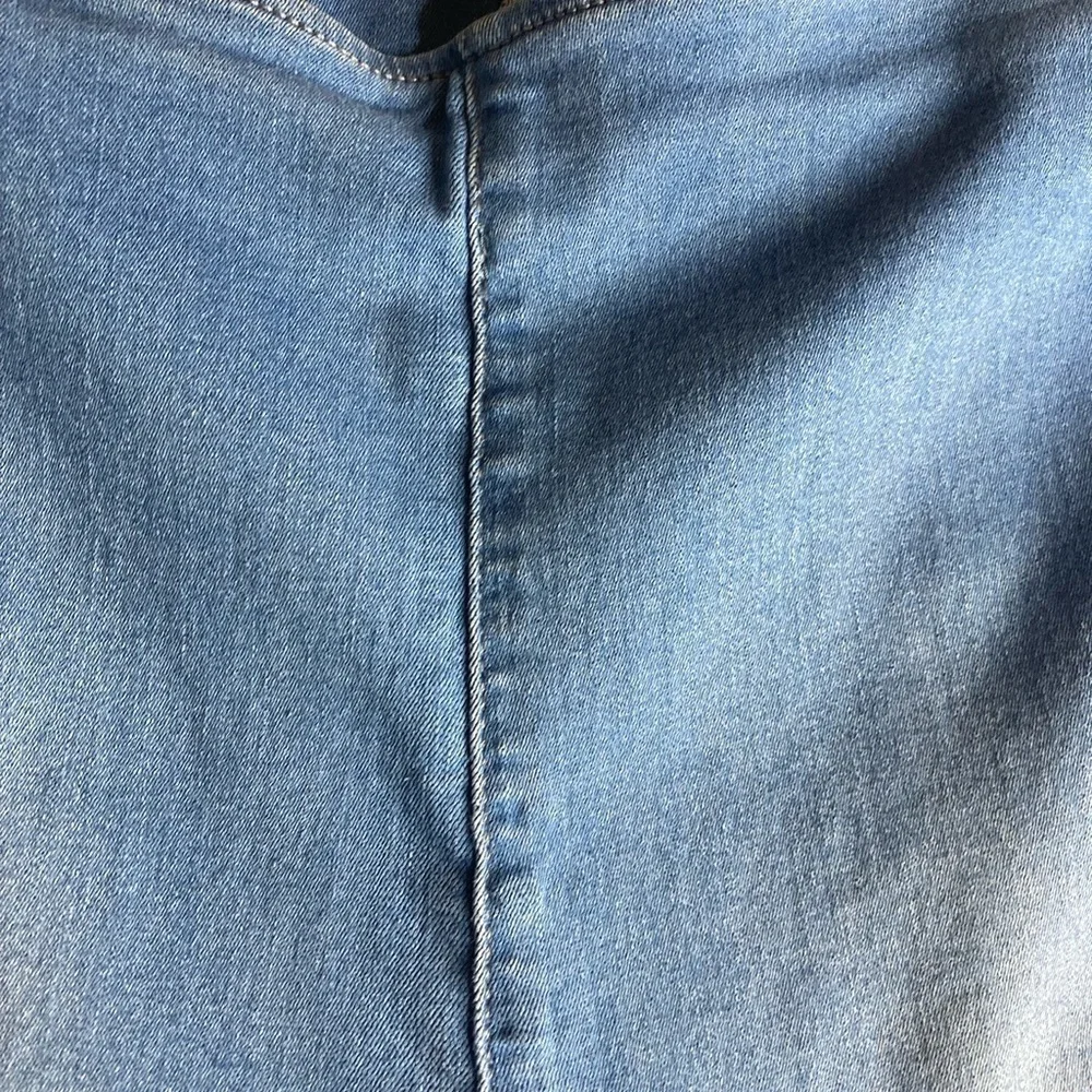 Free People Blue Pull Up Style Jeans Sz 30